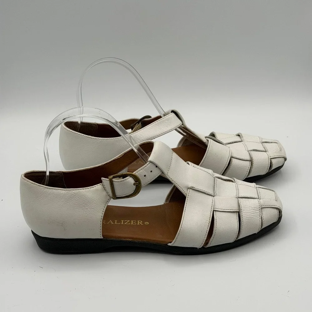 Naturalizer Fisherman Sandals Women 8M White Leather Travel Boho Cottage Comfort